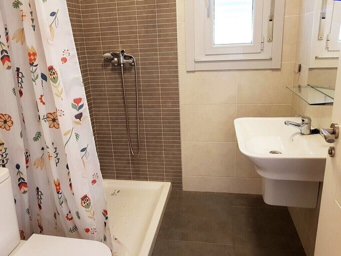 Bathroom 4, Apartamentos Ribeira 3000, A Coruña