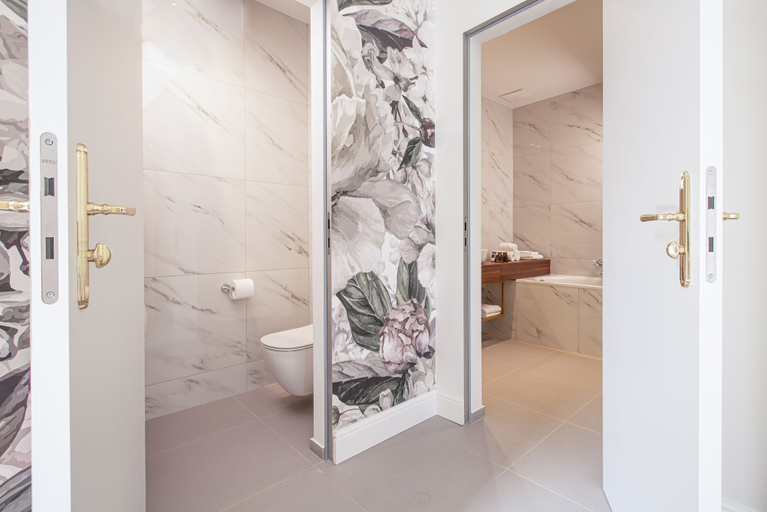 Bathroom 5, OREA Place Seno, Praha 1