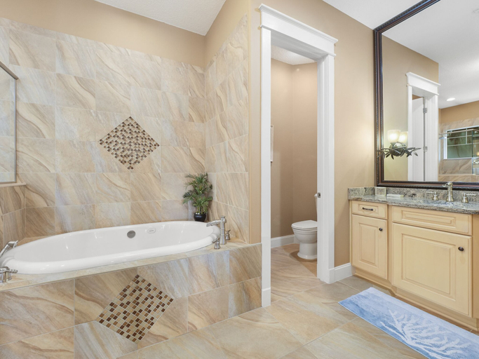 Bathroom 3, Changes in Latitude, Flagler