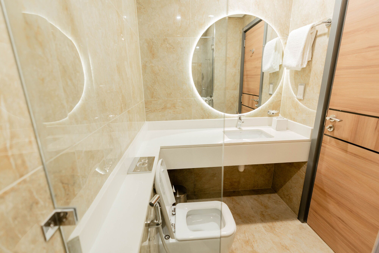Bathroom 5, Resivation Hotel, Dubai