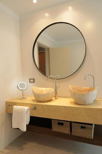 Bathroom 3, Gaia Lodge, Tupungato