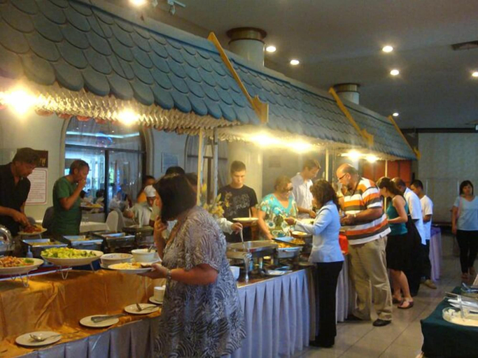Food & Drinks 5, Royal Diamond Hotel, Muang Phetchaburi