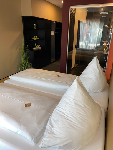 Bedroom 3, Primetime Hotel, Gießen