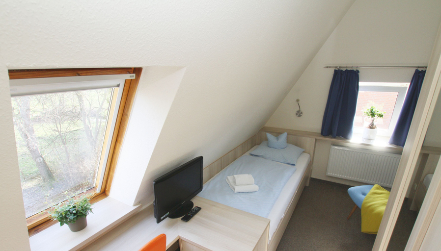 Bedroom 2, grünblau Vitalpension, Rostock