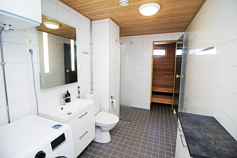 Bathroom 4, Pro Apartments, Ostrobothnia