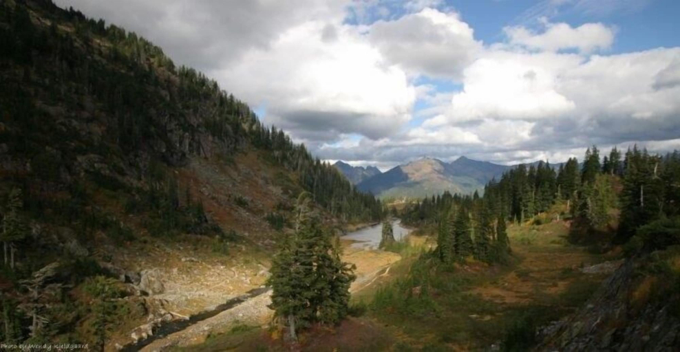 Others 5, 94SLL - Inexpensive - Fireplace - WiFi - Sleeps 4, Whatcom