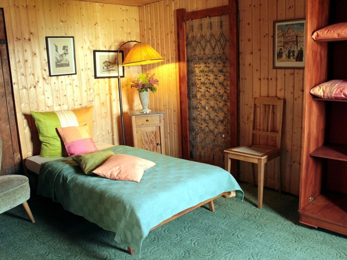 Bedroom 3, Hotel zum Ginkgobaum, Ilm-Kreis