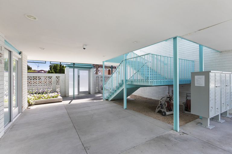 Others 5, Modern Designer Studio with Pool, Maricopa