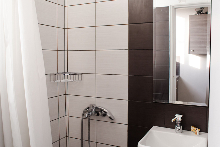 Bathroom 5, EVITA STUDIOS, Ionian Islands