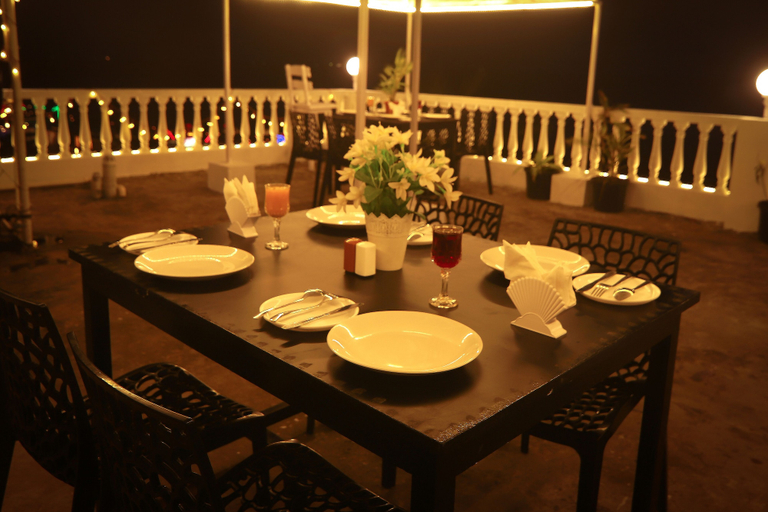 Food & Drinks 5, Baga Beach Myron, North Goa