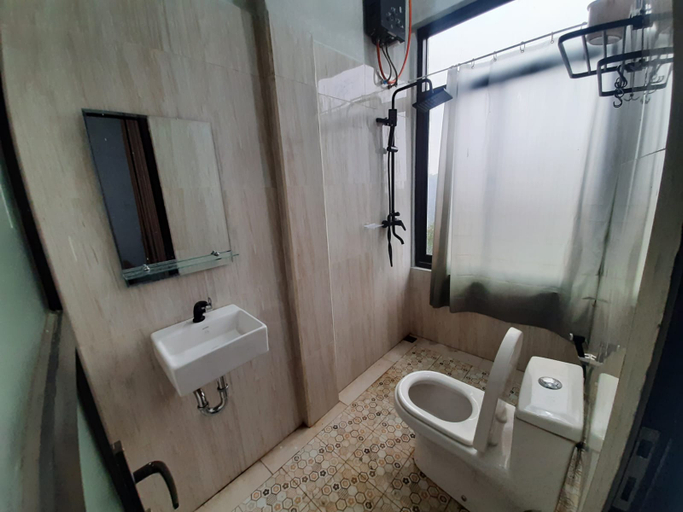 Bathroom 5, Villa Bundadari, Bandung