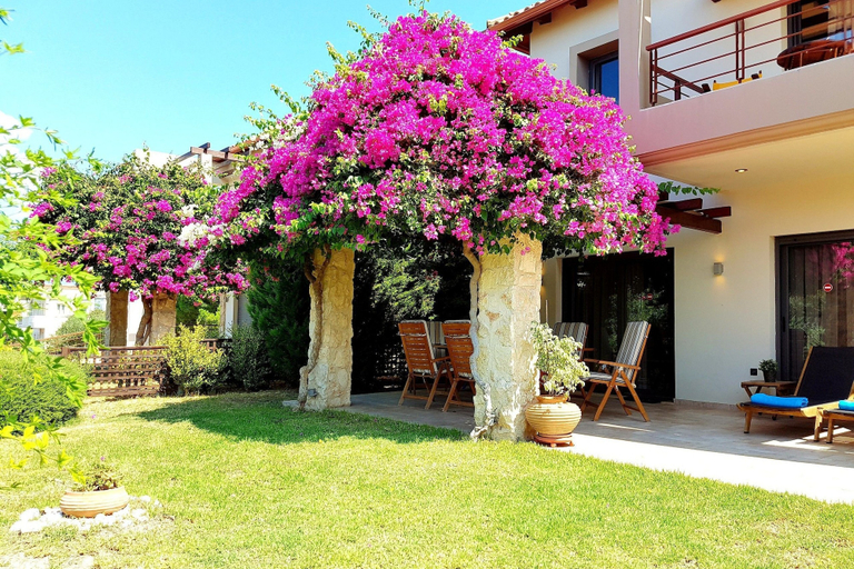 Others 1, Villa Carlos, West Greece