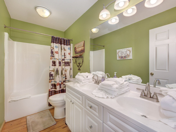 Bathroom, Country Oasis, Jefferson