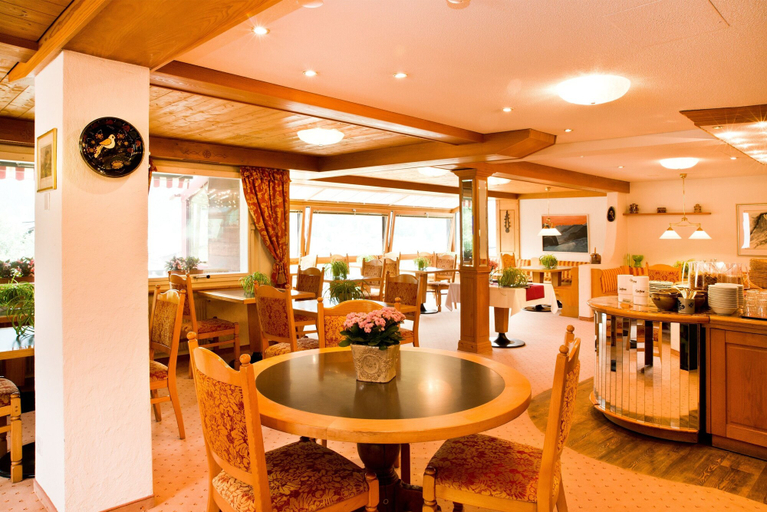 Food & Drinks 5, Hotel Caprice, Interlaken