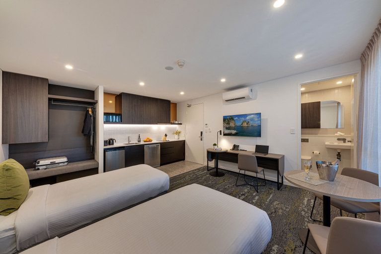 Bedroom 4, Littomore Suites Kingswood, Penrith - East
