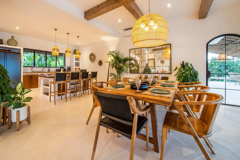 Food & Drinks 5, Villa Moonlight Lovina, Buleleng