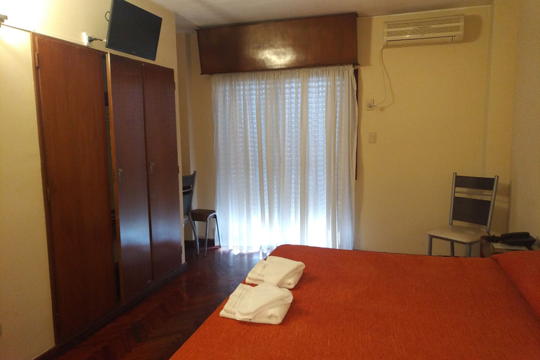 Bedroom 4, Crystal Hotel, Capital