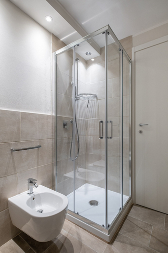 Bathroom 3, Boldrini Apartments by Wonderful Italy, Bologna