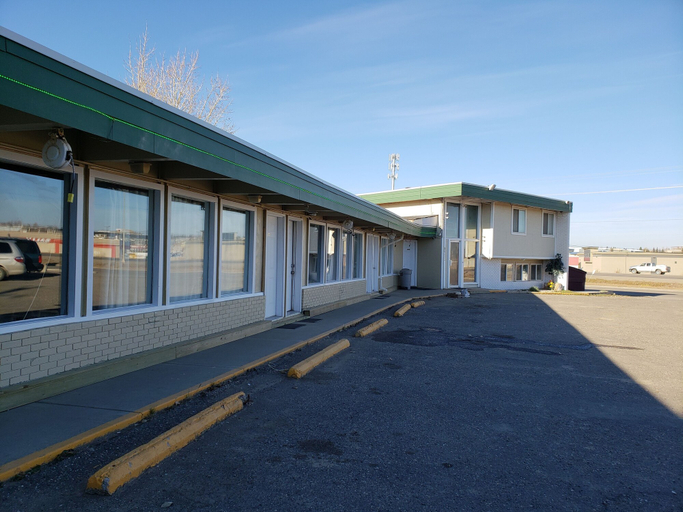 Exterior & Views 2, Caravan Motel, Peace River
