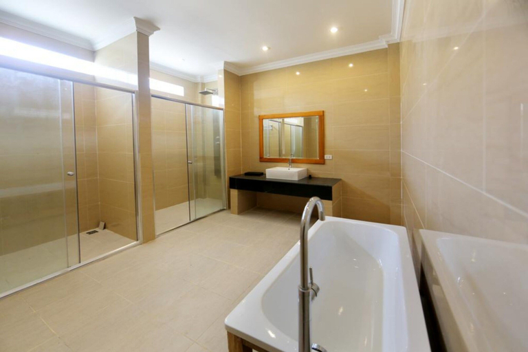 Bathroom, Kingdom Cambodia Resort hotel Koh Rong, Sihanoukville