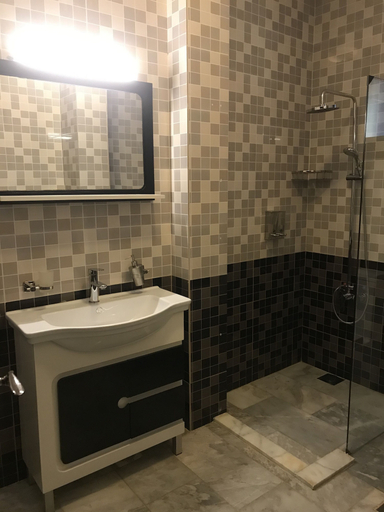 Bathroom, Sunset Inn Guest House, Greater Monrovia