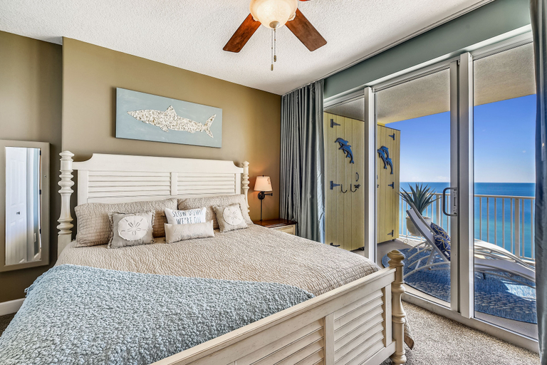 Bedroom 3, Tropic Winds by Book That Condo, Bay