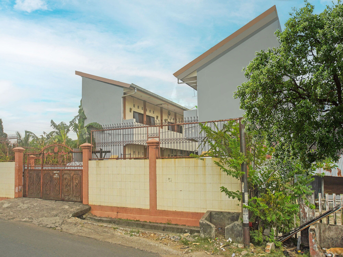 Exterior & Views 2, Hotel O Kilana Homestay, Makassar