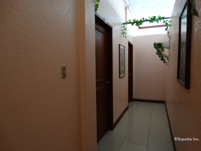 Others 4, Idea Pension House, Jagna