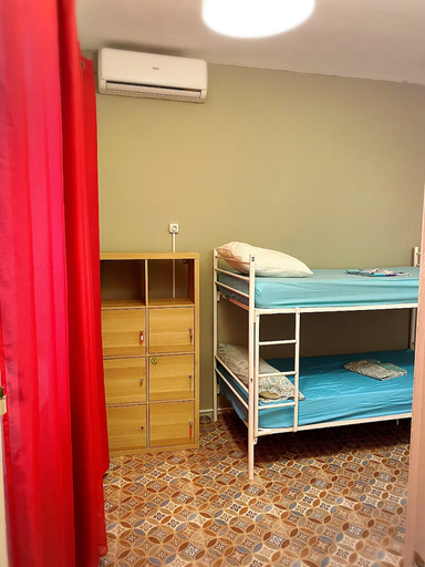 Bedroom 3, Cathedral Malaga Hostal - Hostel, Málaga