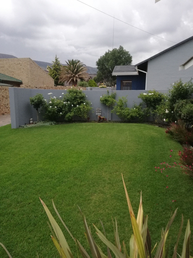 Others 4, Platberg Self-catering, Thabo Mofutsanyane