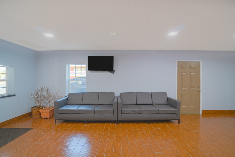 Public Area 3, Days Inn by Wyndham Aransas Pass, San Patricio