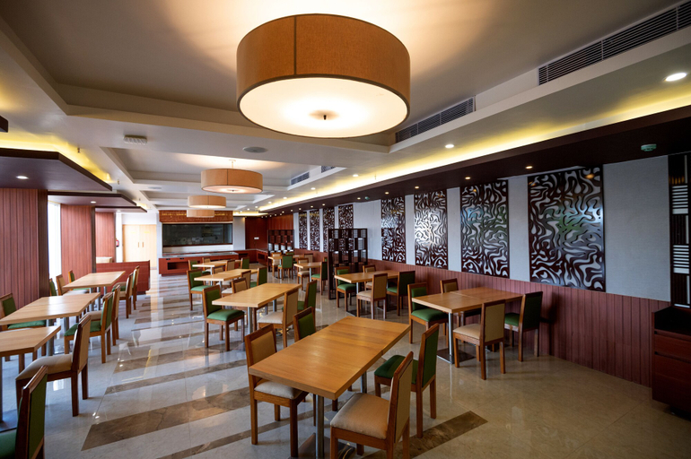 Food & Drinks 5, Pushkara Sarovar Portico Dibrugarh, Dibrugarh
