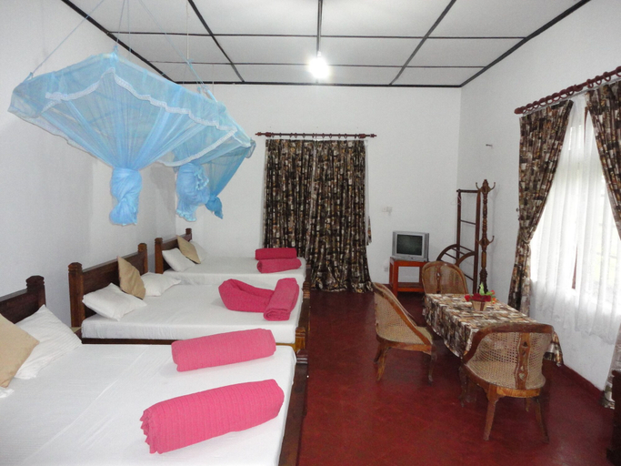 Bedroom 3, Castlereigh Holiday Bungalow, Ambagamuwa