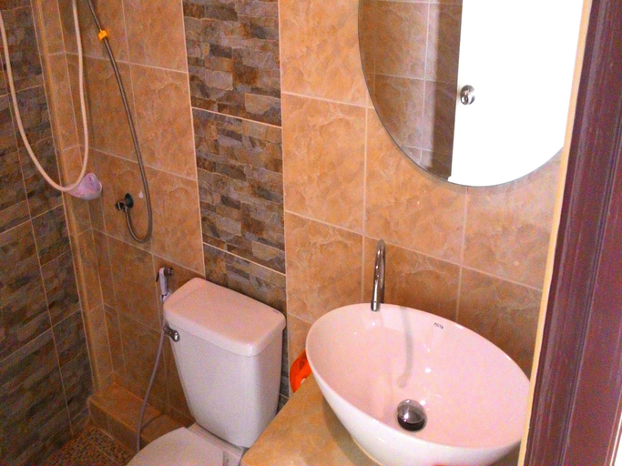 Bathroom 4, Green Home Resort, Muang Surat Thani