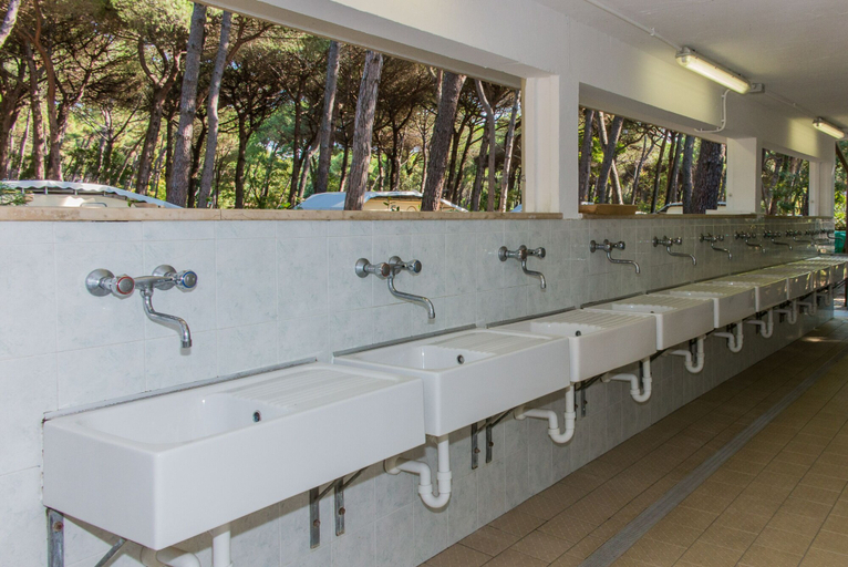 Bathroom 4, Club Del Sole Marina Romea Easy Camping Village, Ravenna