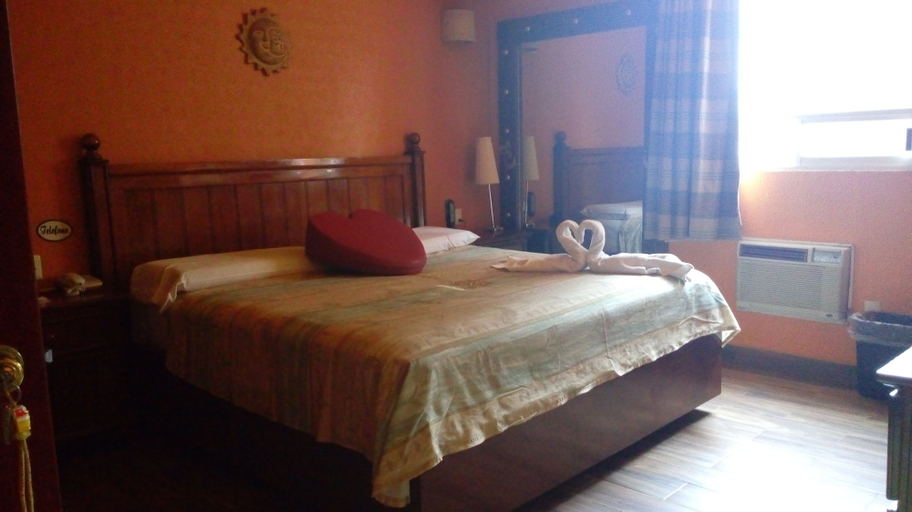 Bedroom, Hotel Real Azteca, Mexico City