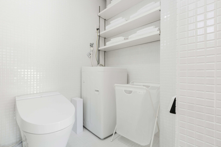 Bathroom 3, Casa Kyobashi, Osaka