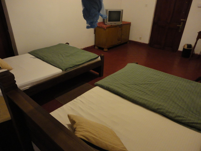 Bedroom 2, Castlereigh Holiday Bungalow, Ambagamuwa