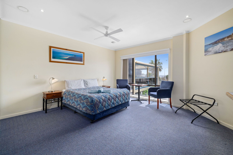 Others 4, Navigators Motel, Port Lincoln