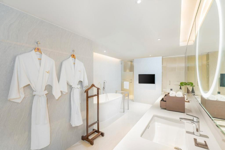 Bedroom 13