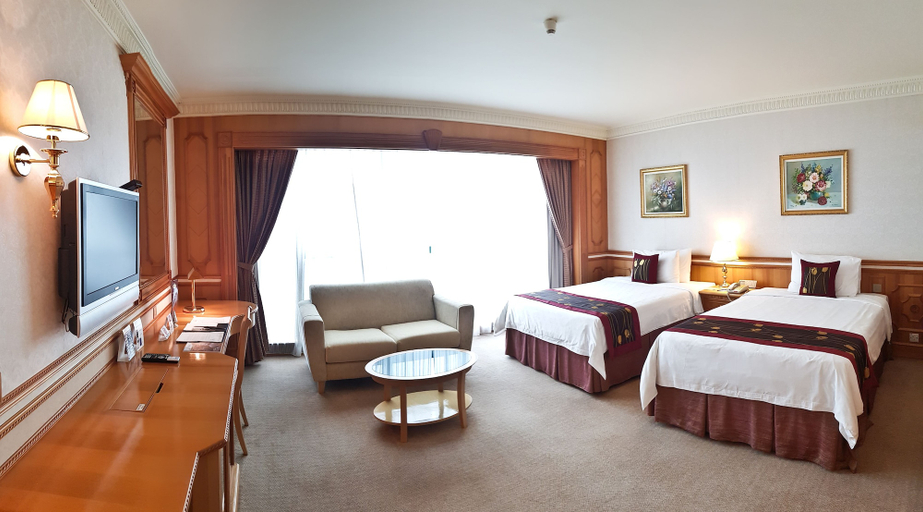 Bedroom 3, The Rizqun International Hotel, Bandar Seri Begawan