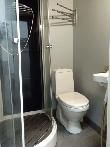 Bathroom 3, Wanhan Aseman Majatalo, Southern Savonia