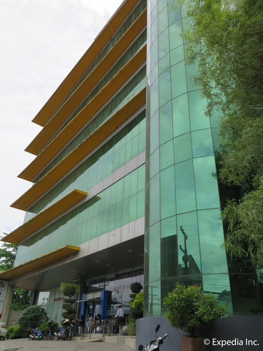 Exterior & Views 2, Green Windows Dormitel, Davao City