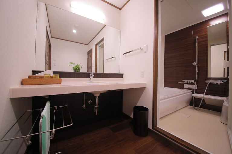Bathroom 5, Kuju Kanko Hotel, Kokonoe