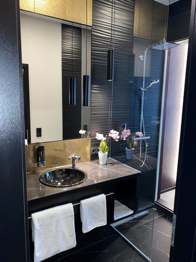 Bathroom 5, Primetime Hotel, Gießen