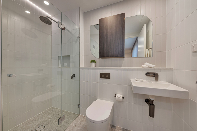 Bathroom 5, Littomore Suites Kingswood, Penrith - East