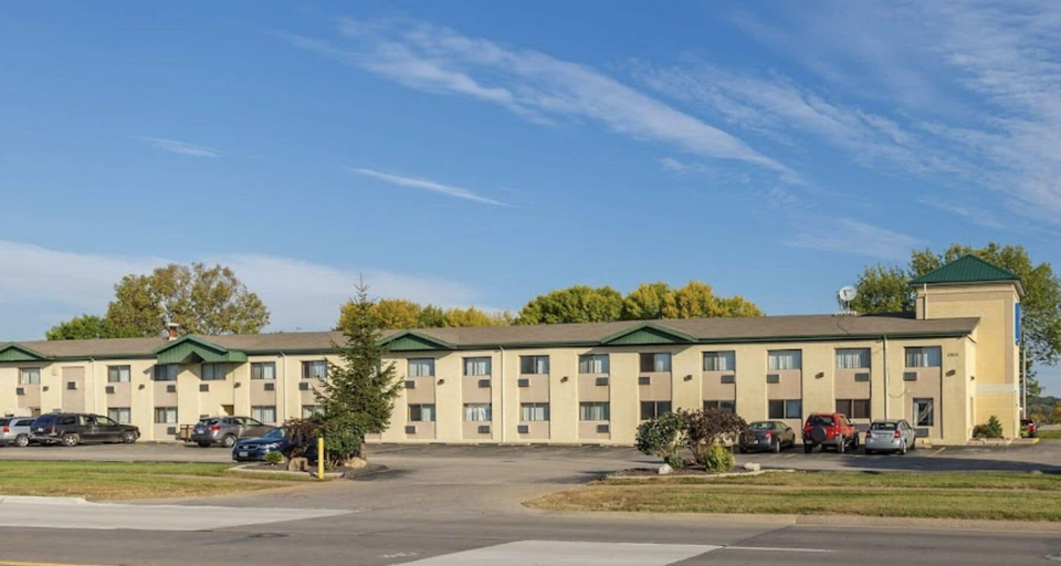Exterior & Views 2, Moline Bell Hotel, Rock Island