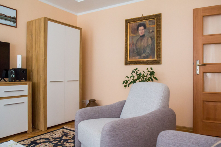 Others 4, Rabianska Suite, Toruń City