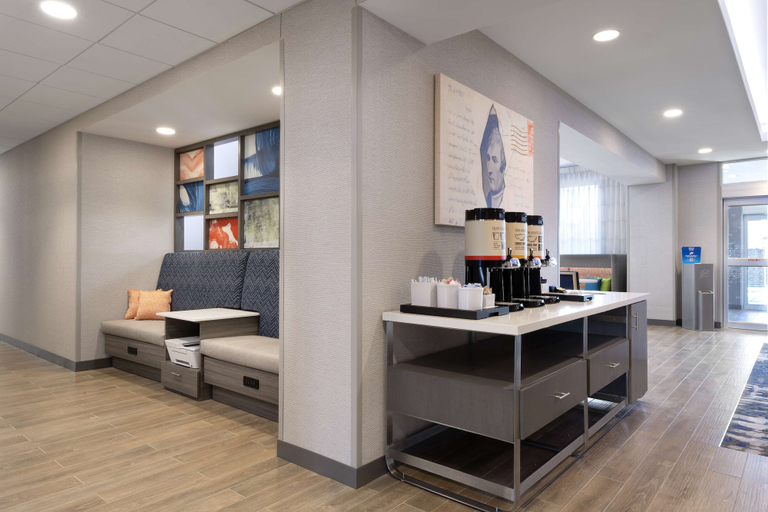 Others 5, Hampton Inn & Suites St. Charles Old Town Area, Saint Charles