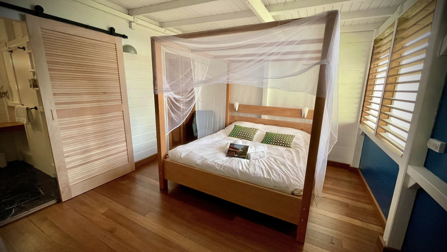 Bedroom 3, Habitation Caféière Samana Beauséjour, Pointe-Noire